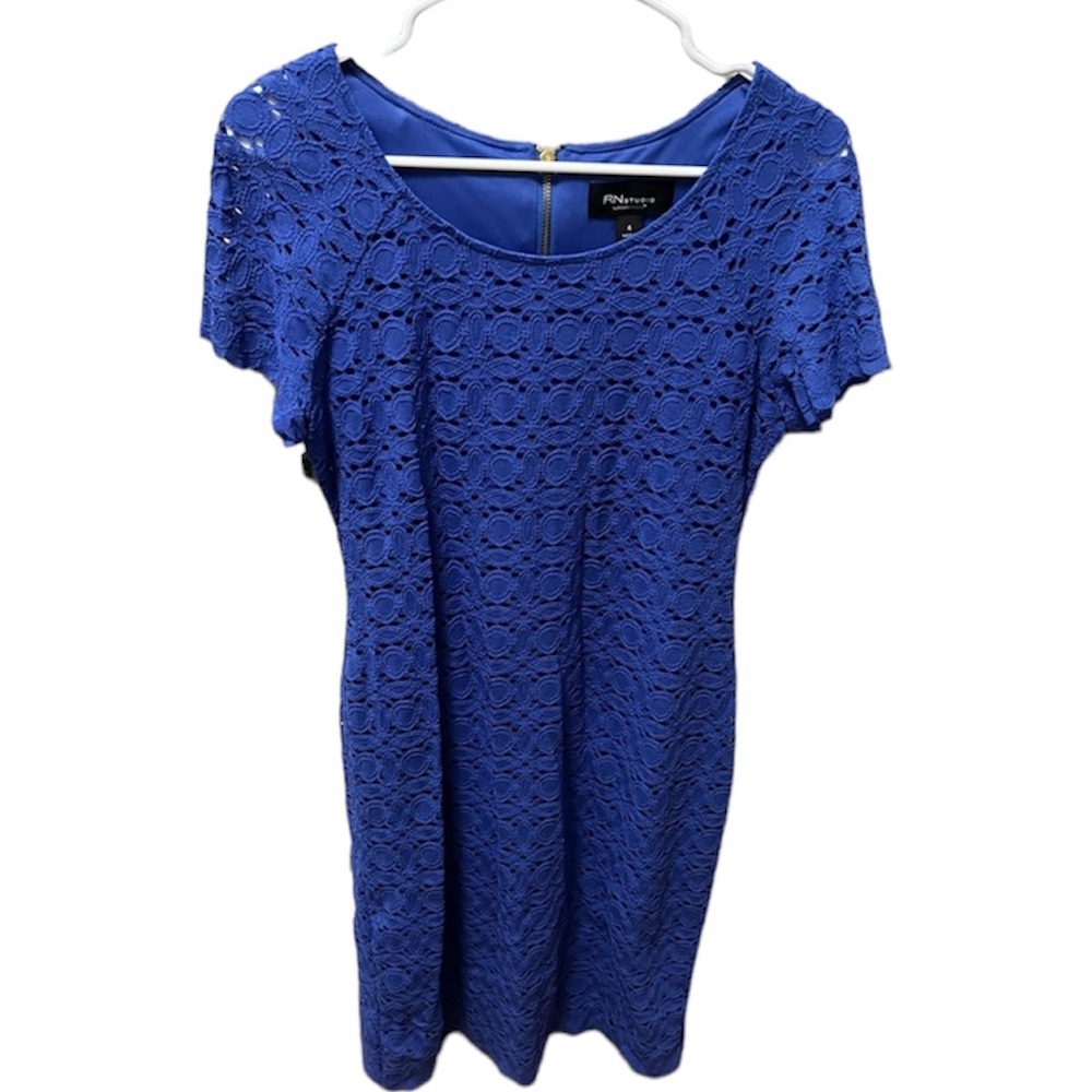 RN Studio by Ronni Nicole Blue Purple Lace Sheath Scoop Neck Short Sleeve Dress